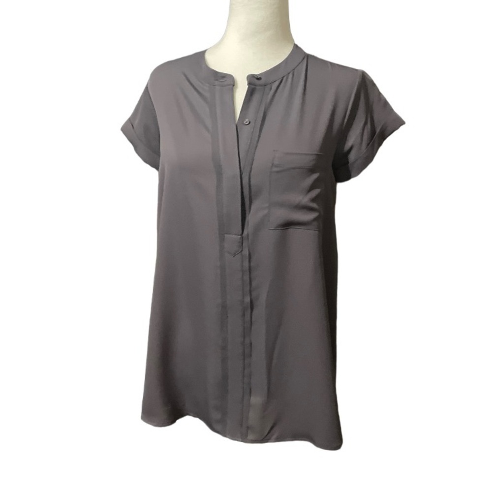 NWT Simply Vera Vera Wang gray blouse, Size Small